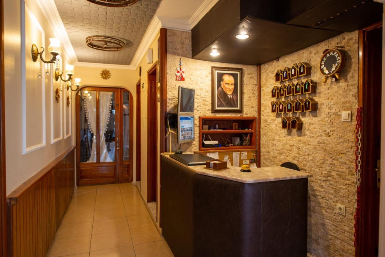 Lımon Otel Foça Exterior foto