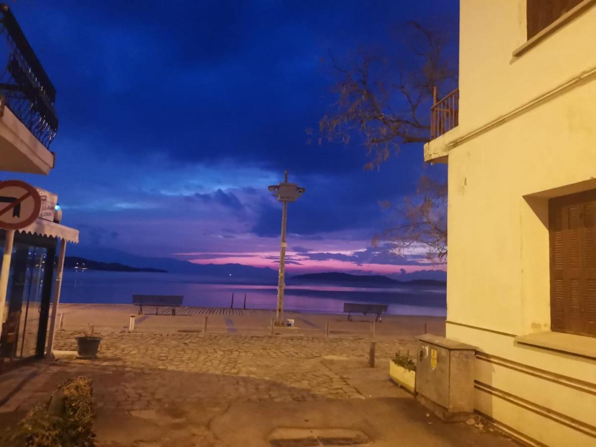Lımon Otel Foça Exterior foto